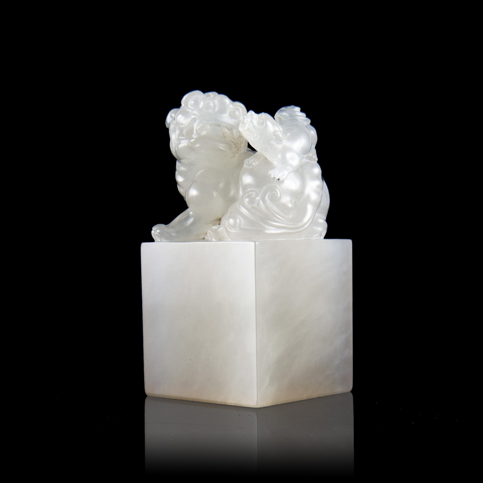 荔枝冻石郭祥忍-福州原产地寿山石鉴定有限公司